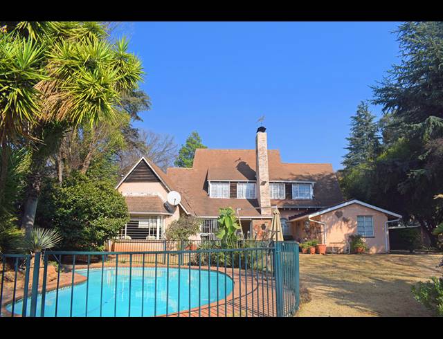 3 BEDROOM HOUSE FOR SALE IN MELROSE NORTH